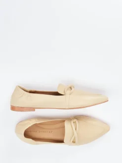 – Slipper aus Lammleder in Beige-Andrea Puccini Clearance