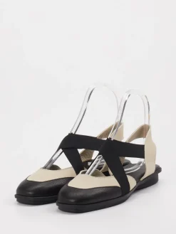 – Geschlossene Zehensandalen aus Leder Beige-Arche Outlet