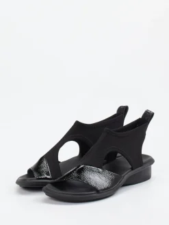 – Komfortsandalen aus Stretch mit Lackdetail-Arche New