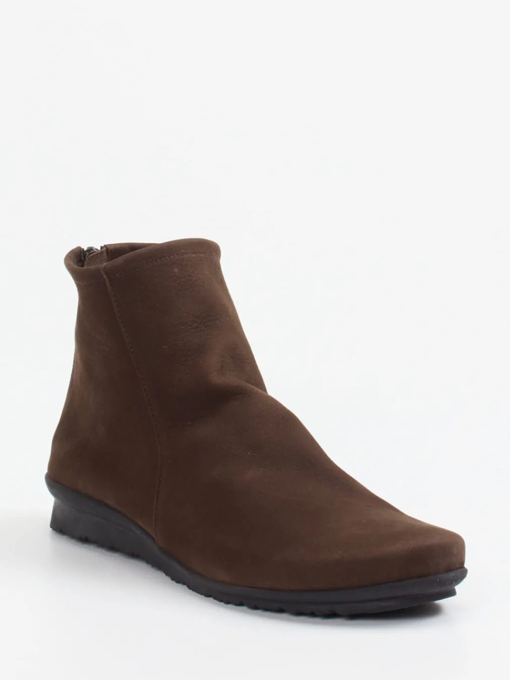 – Stiefelette aus Nubukleder schokoladen-Arche Hot