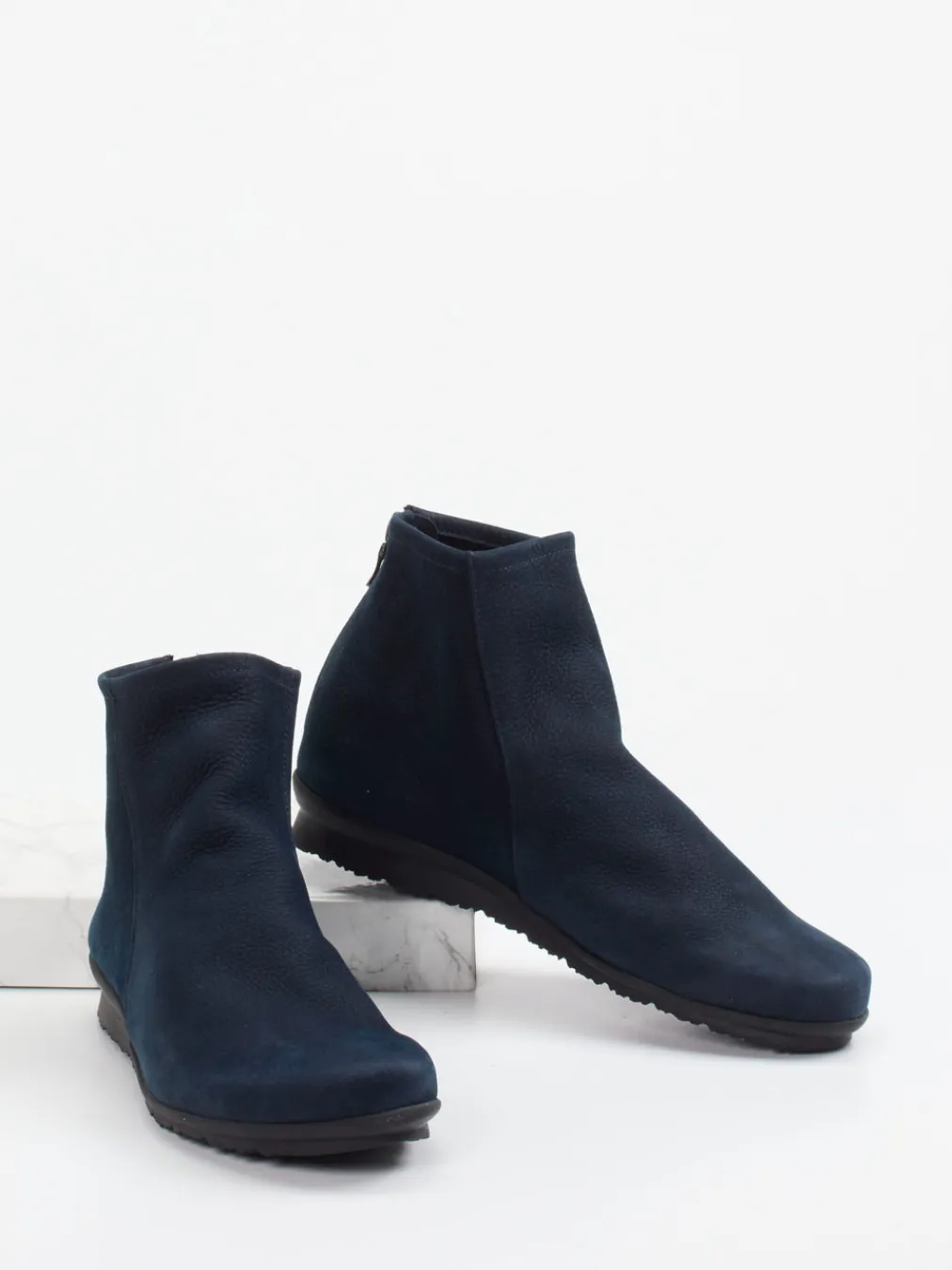 – Stiefeletten aus Hirschleder in Dunkel-Arche Discount