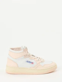 – Mid-Top Sneaker aus Kalbleder Blassrosa-Autry Hot