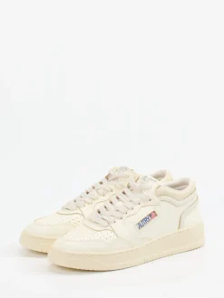 – Sneaker aus Leder in Creme-Autry Hot