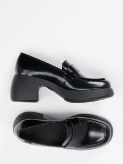 – Loafer aus Hochglanzleder-Camper