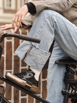 – Sneaker aus Lackleder mit Metallic-Details-Candice Cooper Best