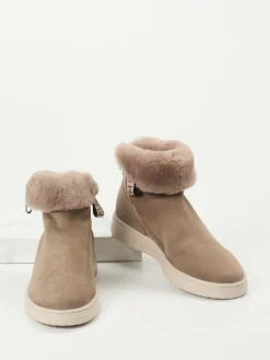 – Stiefeletten aus Nubukleder taupe-Candice Cooper