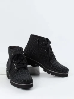 – Schnürboots aus geprägtem Leder-Christian Dietz