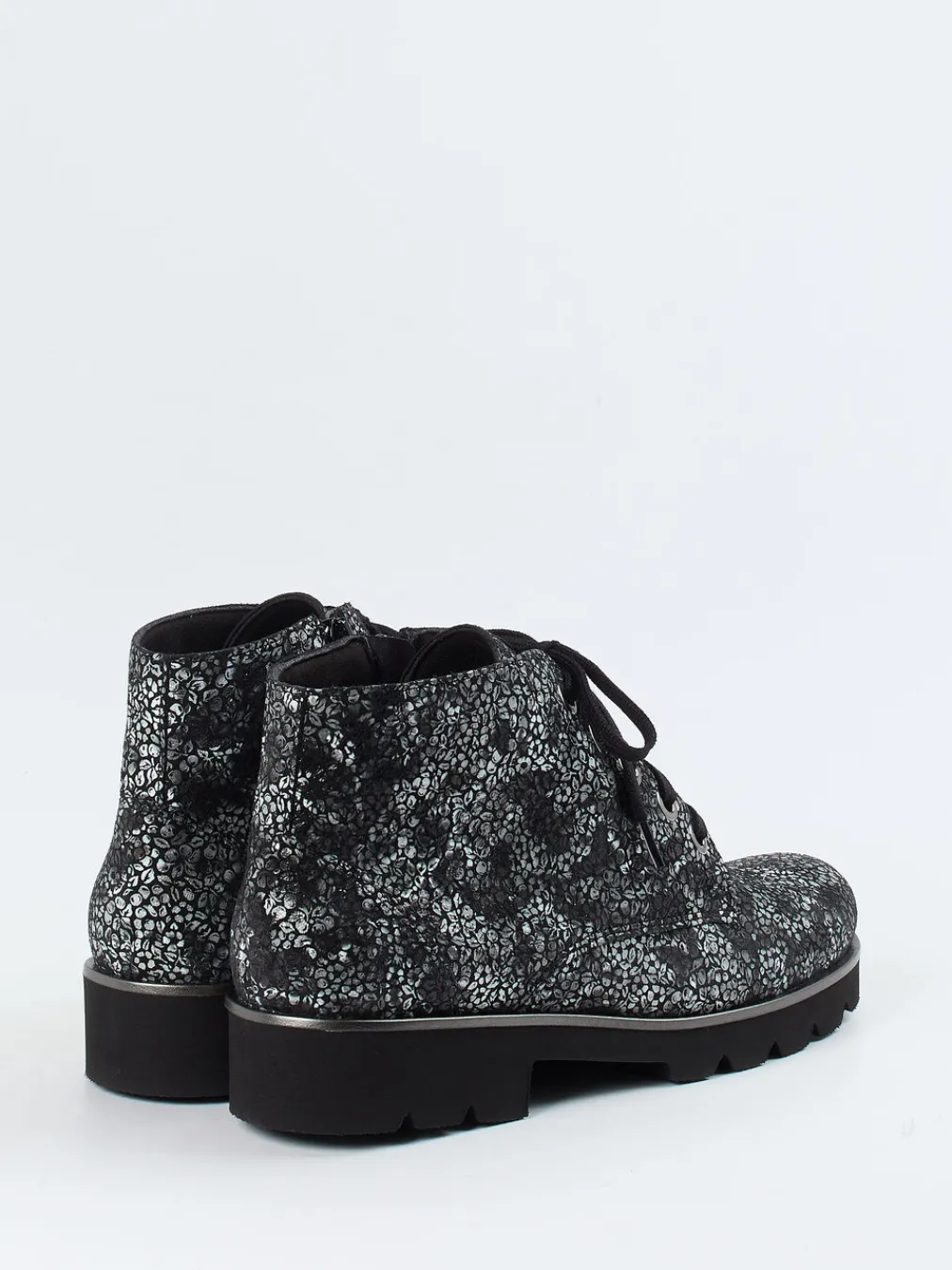 – Schnürboots aus geprägtem Leder-Christian Dietz New