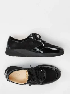 – Schnürschuh aus Veloursleder-Christian Dietz Best