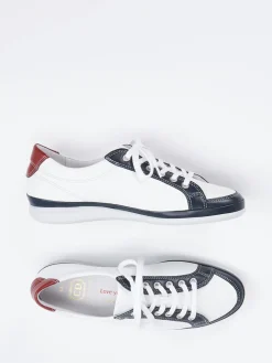 – Sneaker aus Kalbleder in Weiß--Christian Dietz Best