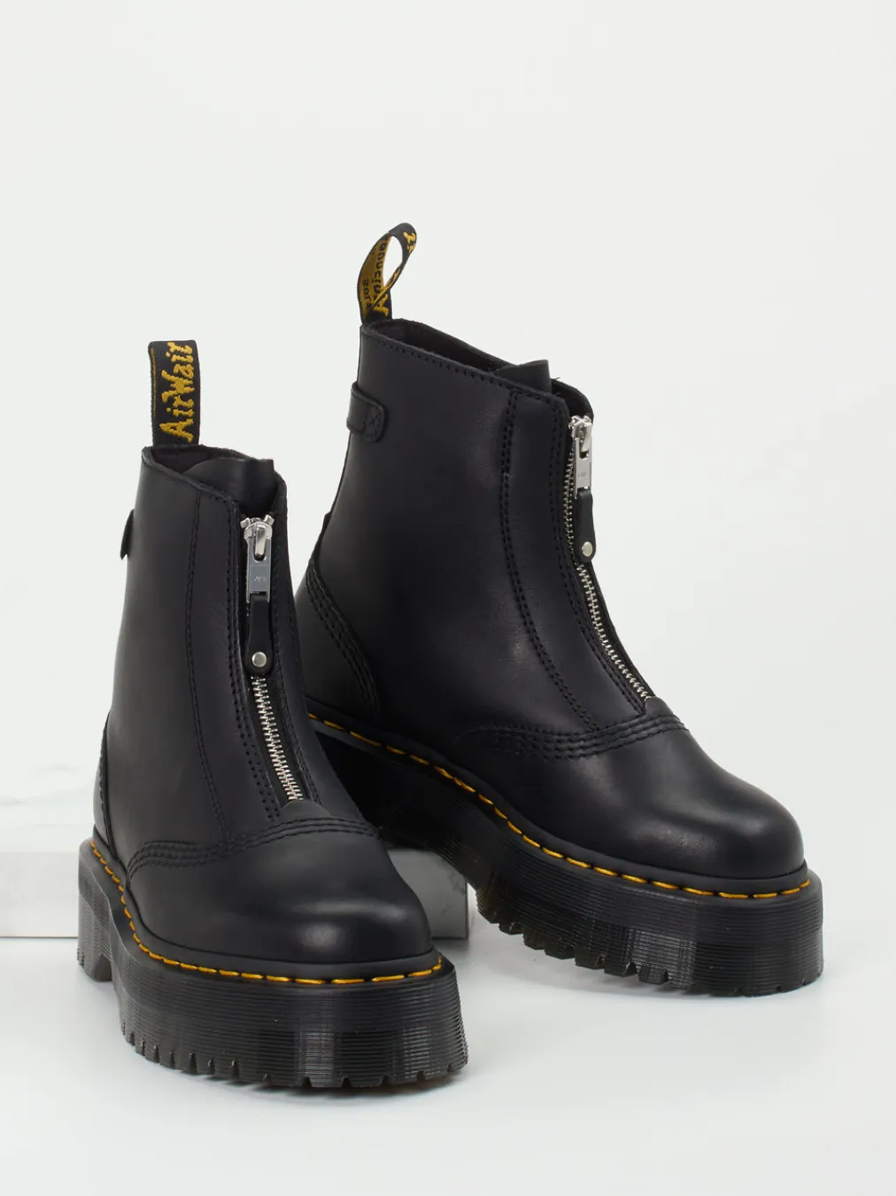 – Stiefeletten aus Kalbleder-Dr. Martens Sale