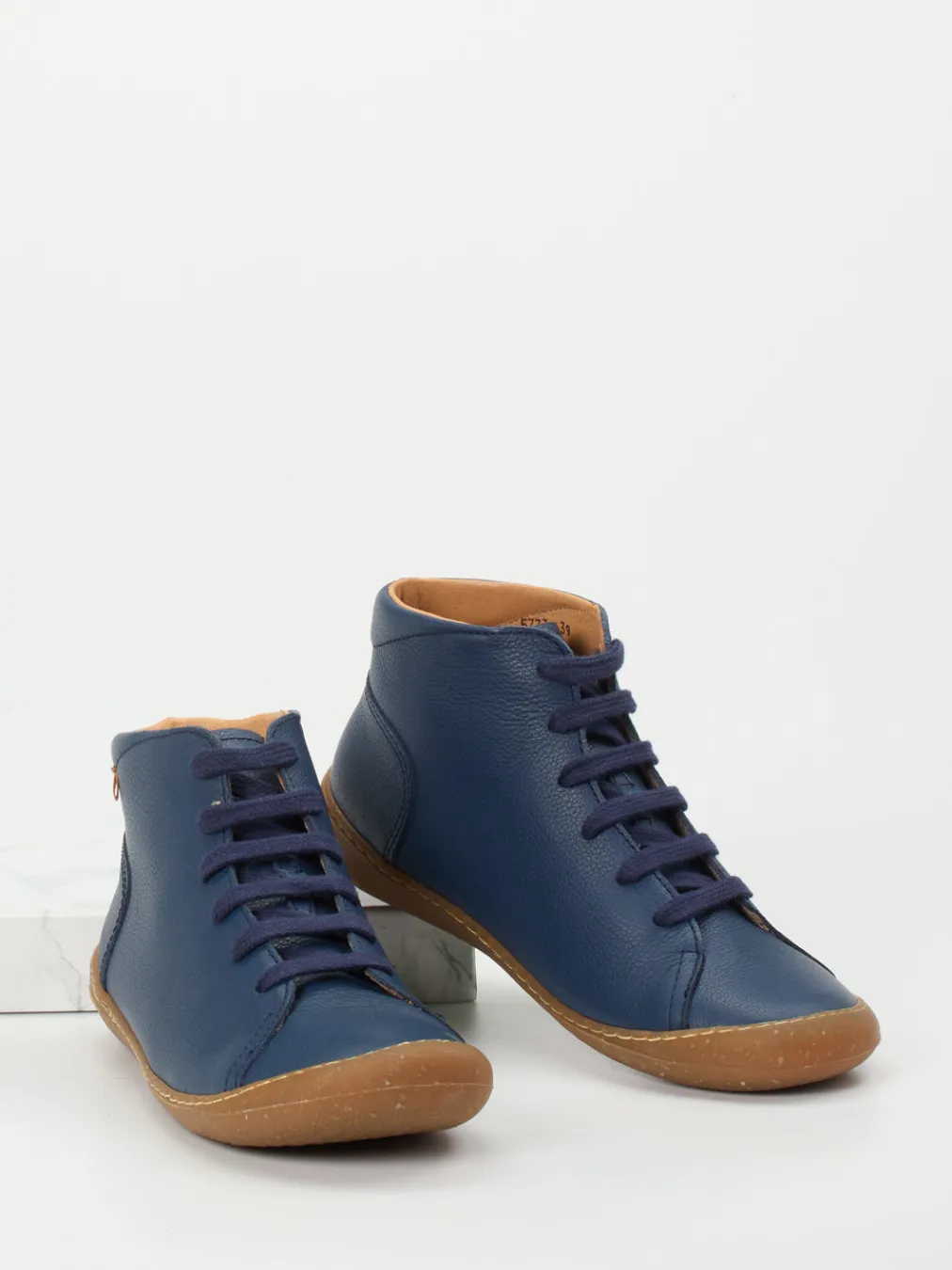 – Schnürstiefelette aus Kalbleder-El Naturalista Discount