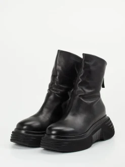 – Plateau-Stiefelette aus Kalbleder-Elena Iachi