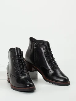 – Schnür-Boots aus Kalbleder-Everybody Outlet