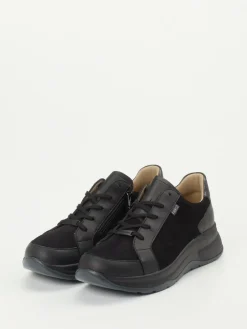 – Komfort-Sneaker aus Nubukleder-Finn Comfort