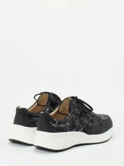 – Schnürschuh aus Kalbleder-Finn Comfort Online