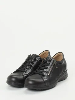 – Schnürschuh aus Lackleder-Finn Comfort New