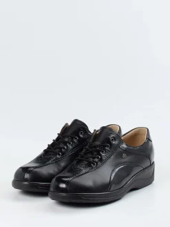 – Schnürschuh aus Lackleder-Finn Comfort Best