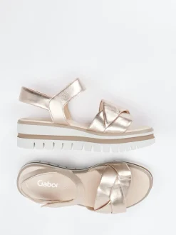 – Keilsandalette aus Metallicleder in Rosé-Gabor New