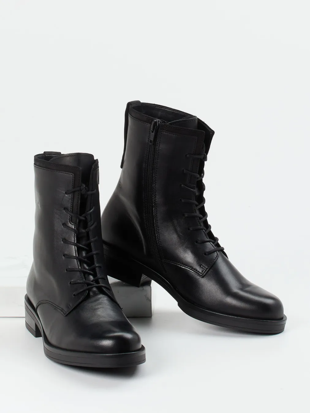 – Schnürstiefeletten aus Kalbleder-Gabor Discount