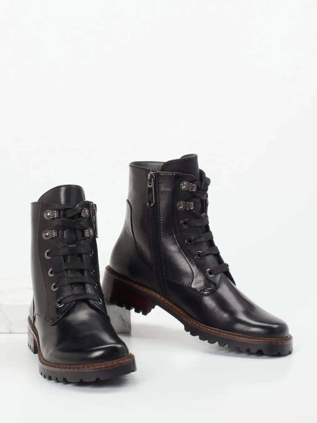 Ginger & Glove – Schnürboots aus Lammleder-Ginger u0026 Glove New