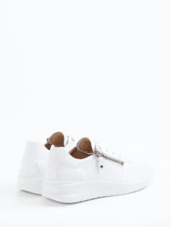 – Komfort-Sneaker aus Kalbleder-Hartjes