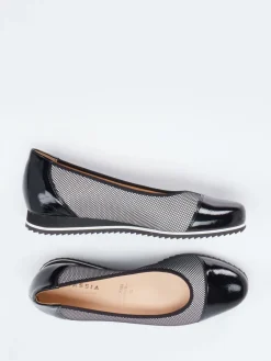 – Komfort-Ballerinas aus Textil und Lackleder-Hassia