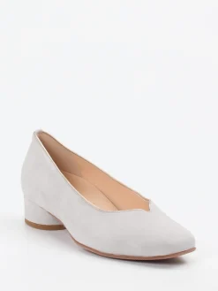 – Pumps aus Veloursleder in Hell-Hassia