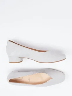 – Pumps aus Veloursleder in Hell-Hassia