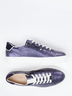 – Sneaker aus Metallicleder in Dunkel-Hassia