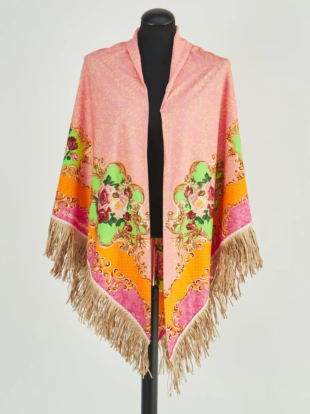 – Poncho-Katherina Loretta Discount