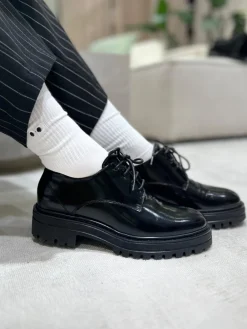 – Derby-Schnürschuh aus Lackleder-Konstantin Starke New