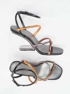 – Sandaletten aus Metallicleder color-Konstantin Starke