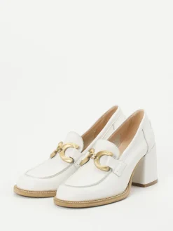 – Loafer aus Kalbleder in Offwhite-Maripé Hot