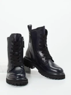 – Schnürboots aus Kalbleder in Dunkel-Maripé Outlet