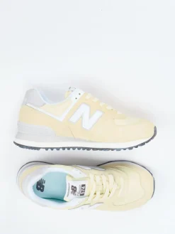 – Retro-Sneaker aus Veloursleder Pastell-New Balance New