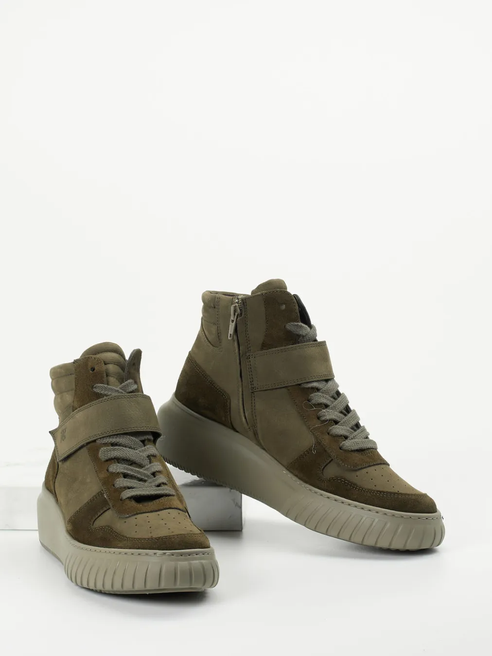 – High-Top-Sneaker aus Veloursleder oliv-Paul Green