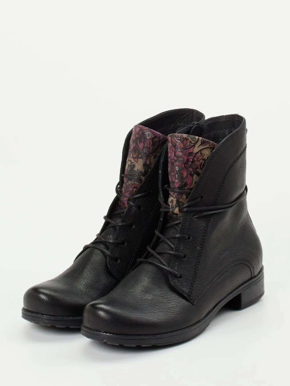 – Schnürstiefelette aus Ziegenleder-Think Best