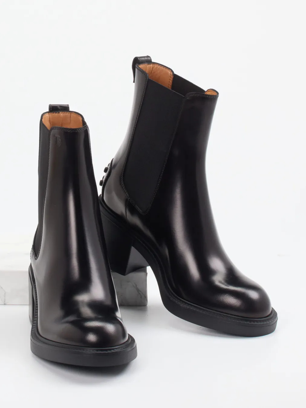 – Chelsea Boots aus Hochglanzleder-Tod's Best