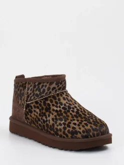 – Stiefeletten aus Fell mit Leoprint-UGG