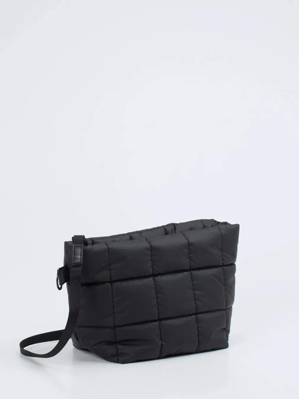 – Crossbody Bag aus Nylon-VeeCollective Berlin Best