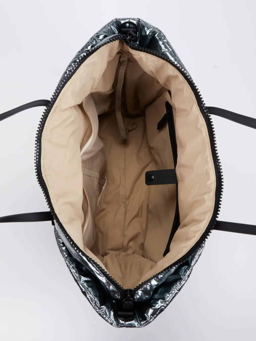 – Shopper-VeeCollective Berlin Online