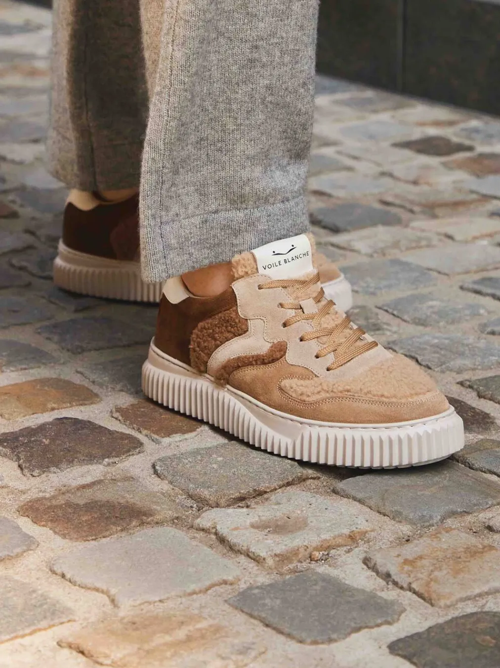 – Sneaker aus Veloursleder und Teddytextil-Voile Blanche Clearance