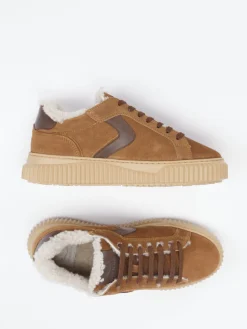– Sneaker aus Veloursleder cognac-Voile Blanche New