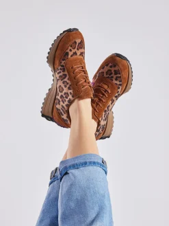 – Sneaker aus Veloursleder mit Leoprint-Waldläufer Hot